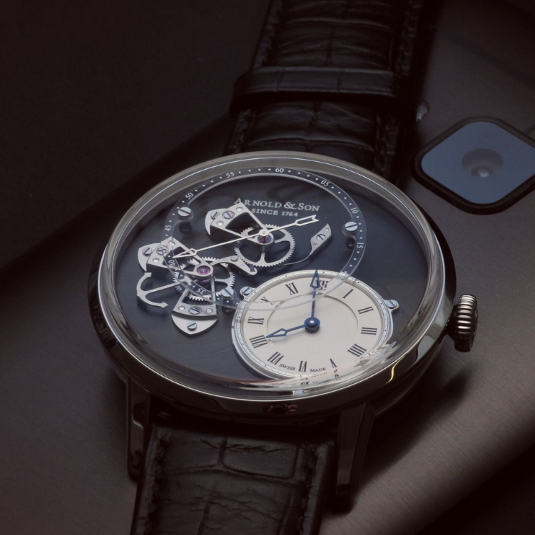 Brand New Luxury  Arnold & Son. DSTB Manufaktur