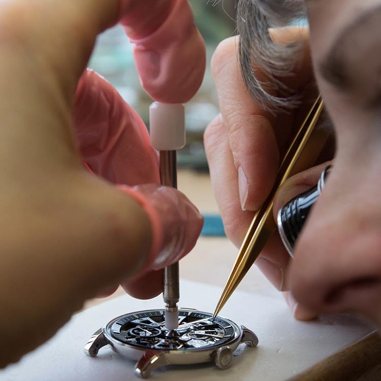 Brand New Luxury  Arnold & Son.  HM Perpetual Moon
